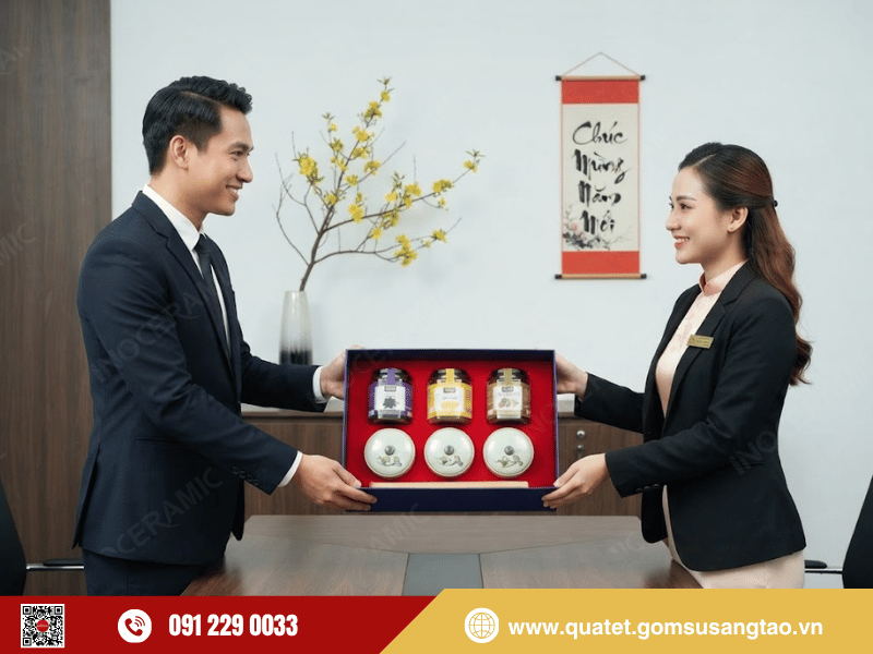 Set quà Kim Bảo Hưng cao cấp tặng nhân viên bất động sản