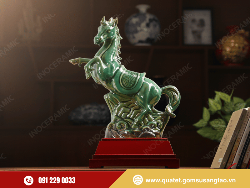 Tượng ngựa gốm sứ Mã đáo thành công nghệ thuật thủ công tinh xảo