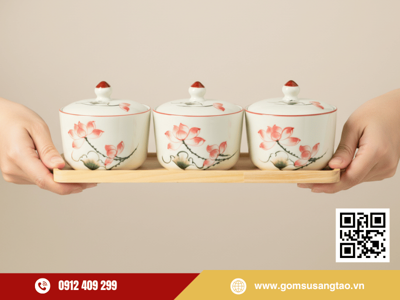 Khay mứt Tết 3 hũ gốm sứ họa tiết sen hồng cao cấp