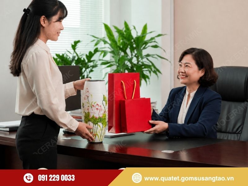 Quà Tết cho khách hàng VIP và đối tác chiến lược