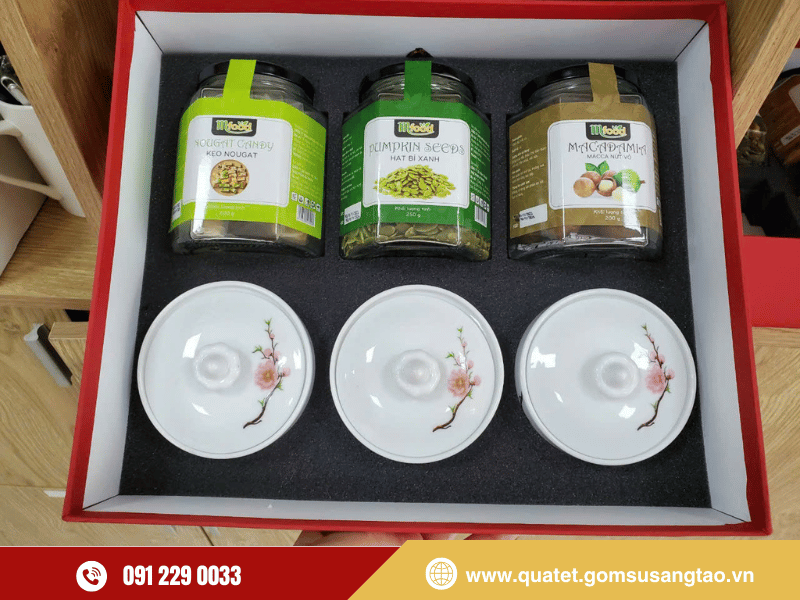 Sản phẩm quà Tết nhân viên đa dạng tại Gốm Sứ Sáng Tạo