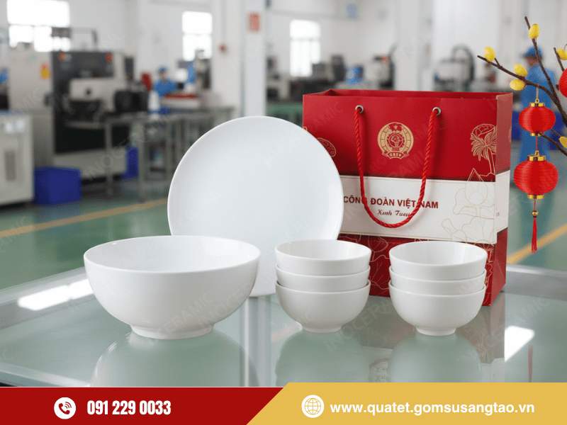 Bộ 8 chén bát đĩa trắng thiết kế tối giản hiện đại cho quà Tết doanh nghiệp