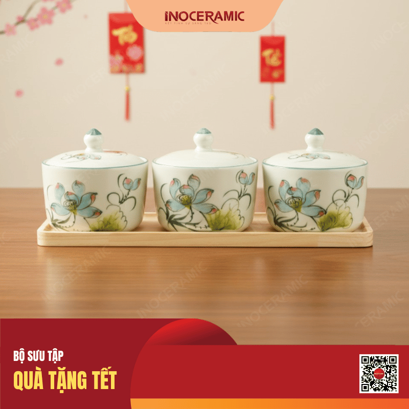 Khay 3 hũ mứt Tết Hoa Sen – Quà Tết khách hàng cao cấp 2026 Khay 3 hũ mứt Tết Hoa Sen – Quà Tết khách hàng cao cấp 2026